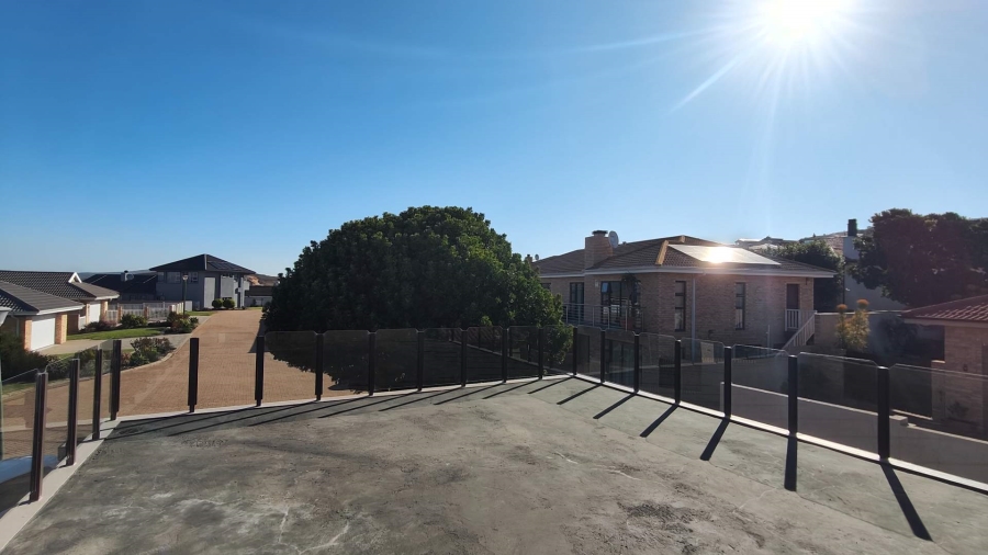 To Let 4 Bedroom Property for Rent in Monte Christo Western Cape